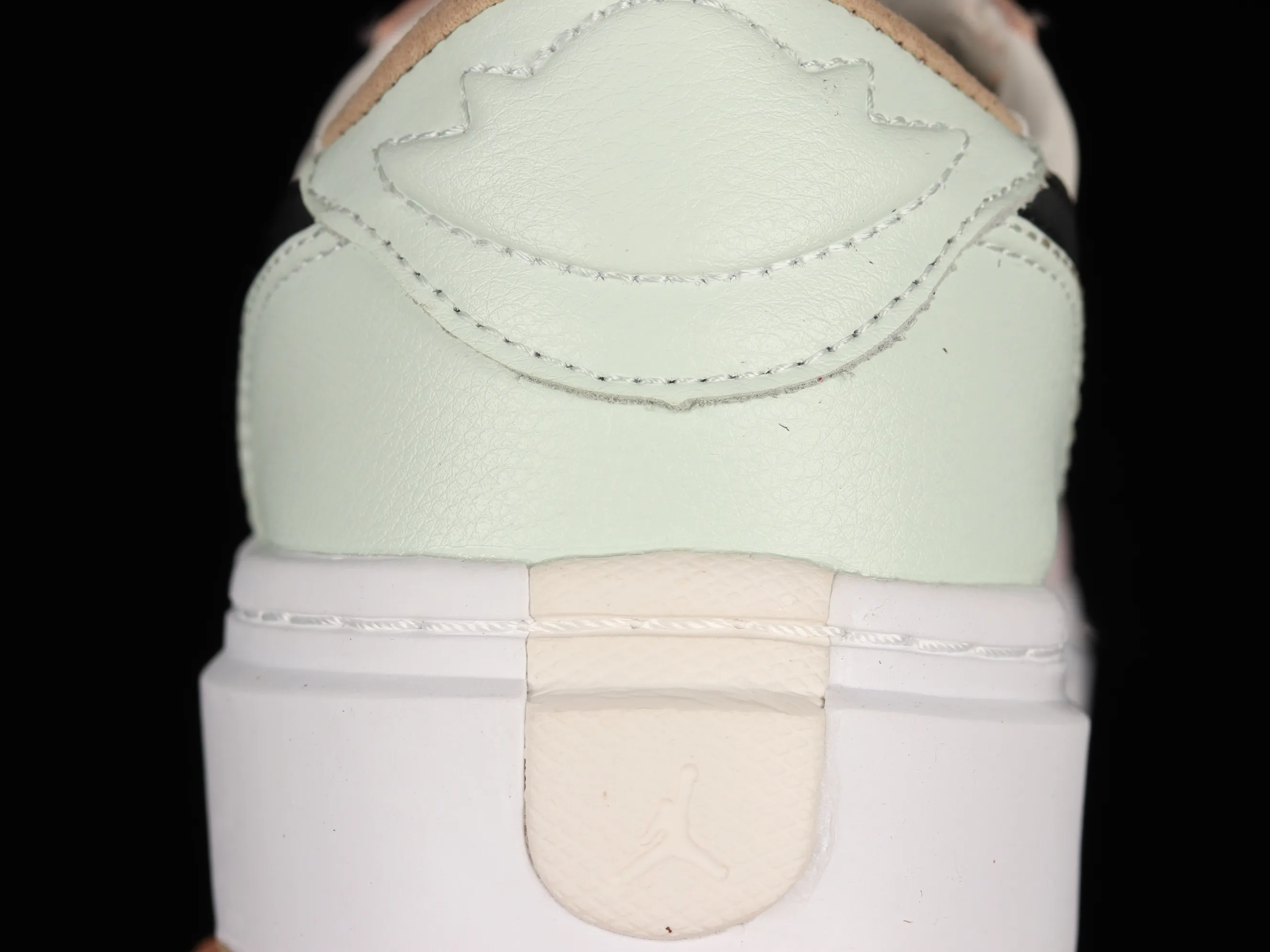 All categories Air Jordan Jordan series basketball shoes Air Jordan 1 Low Air Jordan 1 Elevate Low SE "Wolf Grey" Little AJ thick-soled retro basketball shoes DH0979-101